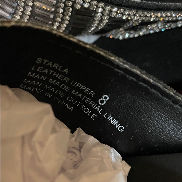 Yellow Box Starla Rhinestone flip flops 8 - Picture 6 of 8